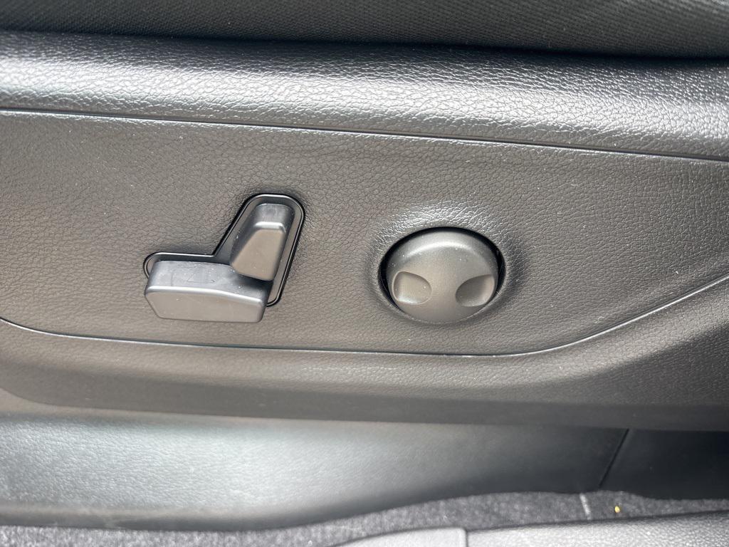 new 2025 Ram 1500 car, priced at $58,620