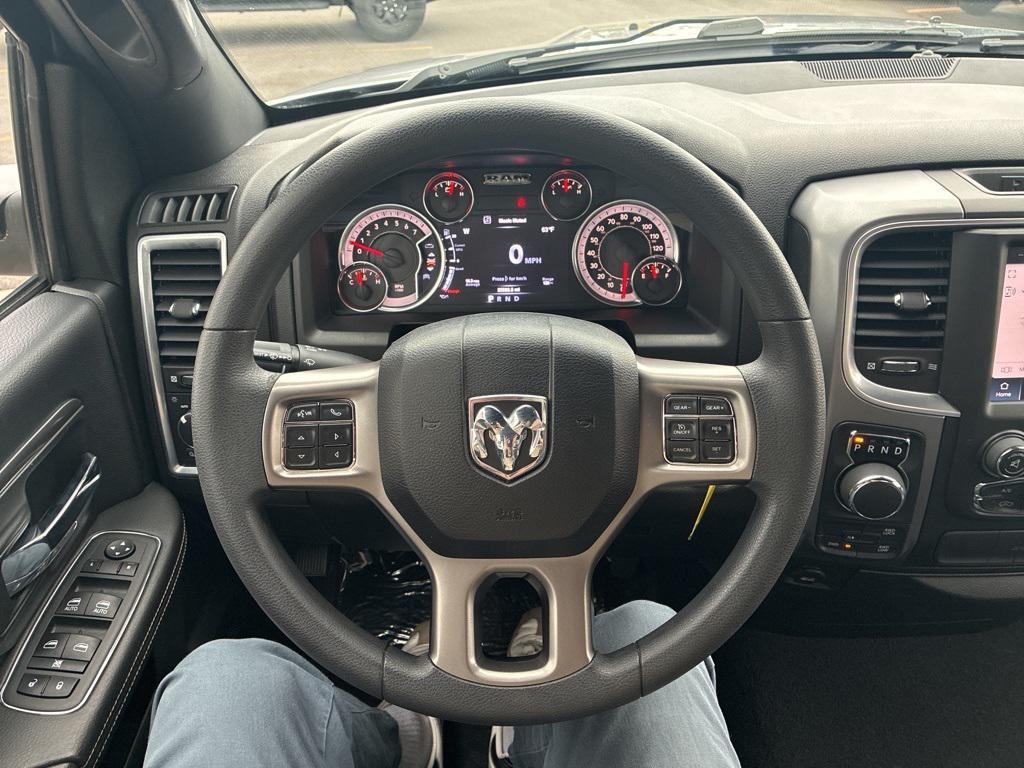 used 2022 Ram 1500 Classic car, priced at $32,900