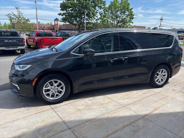 used 2023 Chrysler Pacifica car, priced at $26,000