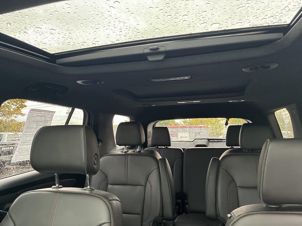 used 2023 Chevrolet Traverse car, priced at $36,400