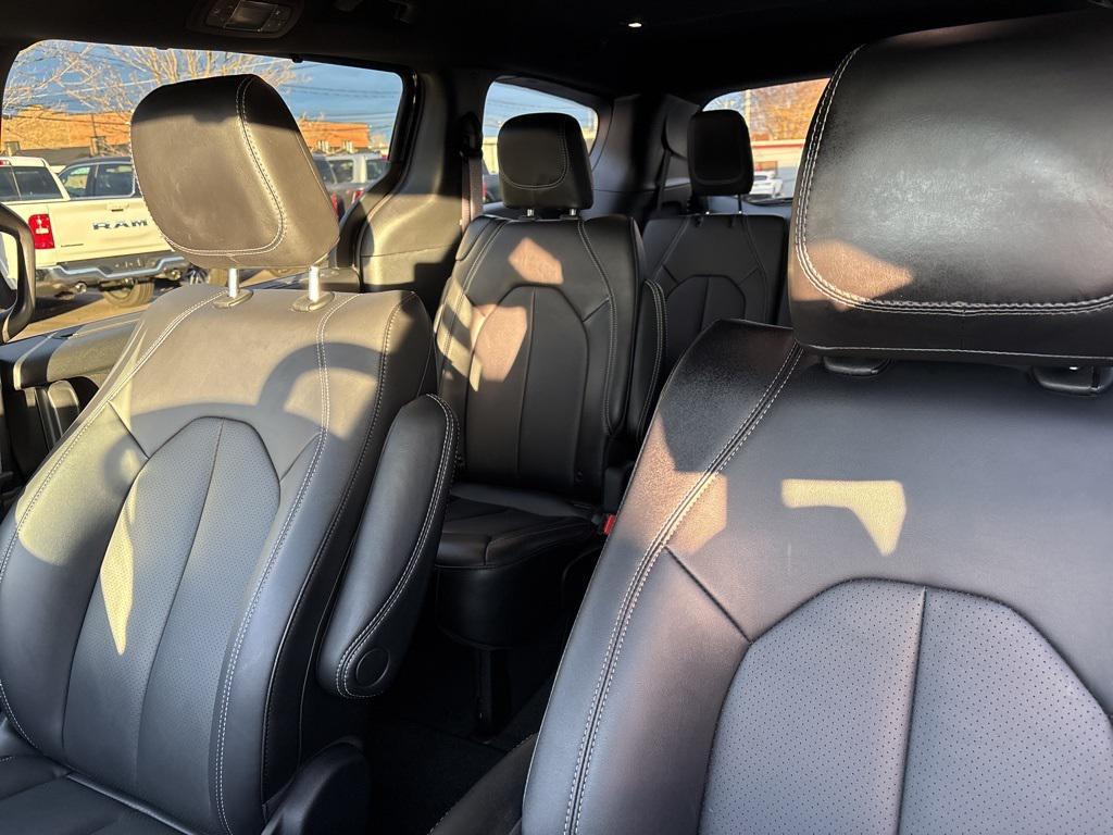 used 2025 Chrysler Pacifica car, priced at $36,800