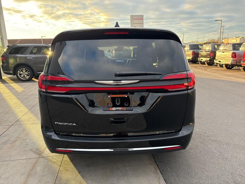 used 2025 Chrysler Pacifica car, priced at $36,800