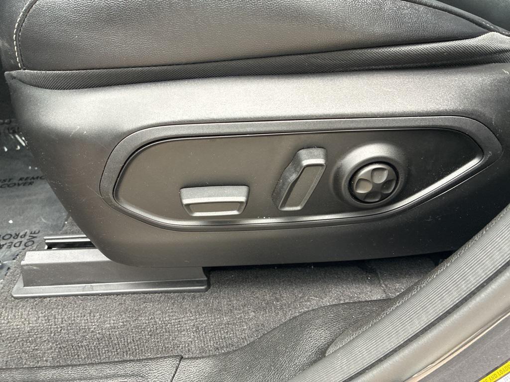 used 2022 Jeep Grand Cherokee L car, priced at $34,900