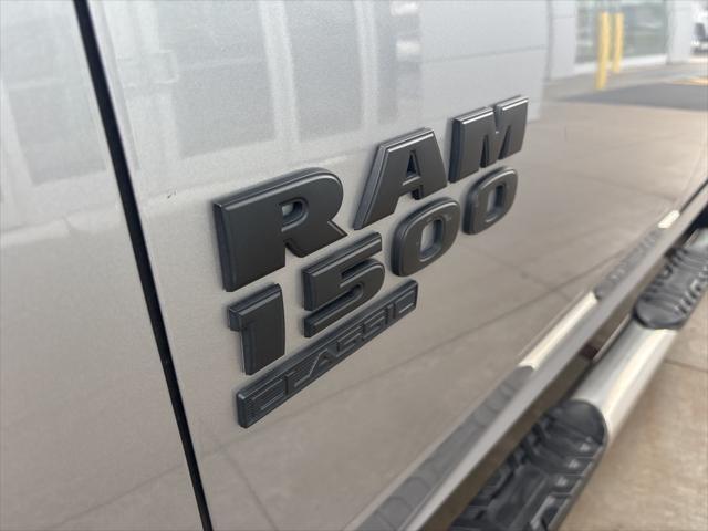 used 2022 Ram 1500 Classic car, priced at $32,300