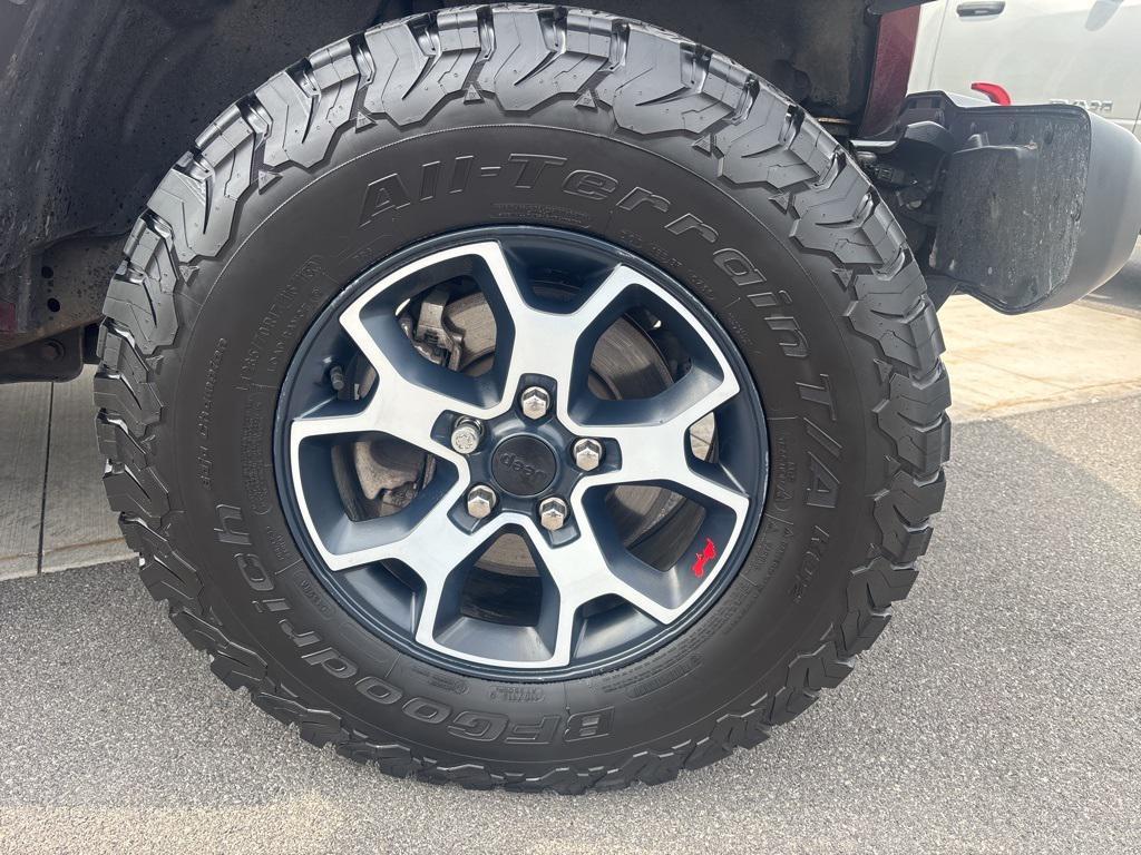 used 2022 Jeep Wrangler Unlimited car, priced at $31,700