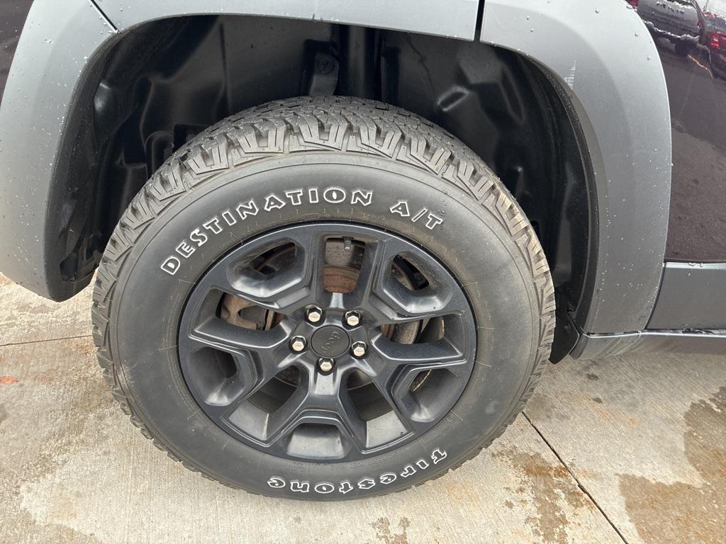 used 2021 Jeep Cherokee car, priced at $26,000