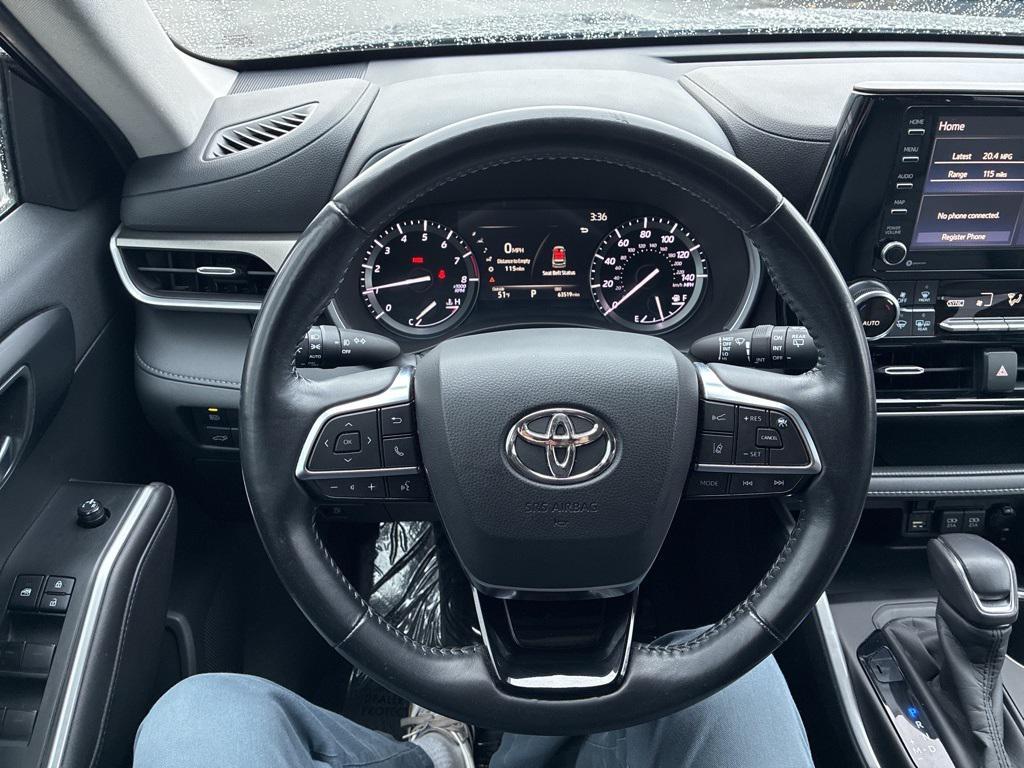 used 2020 Toyota Highlander car, priced at $29,500