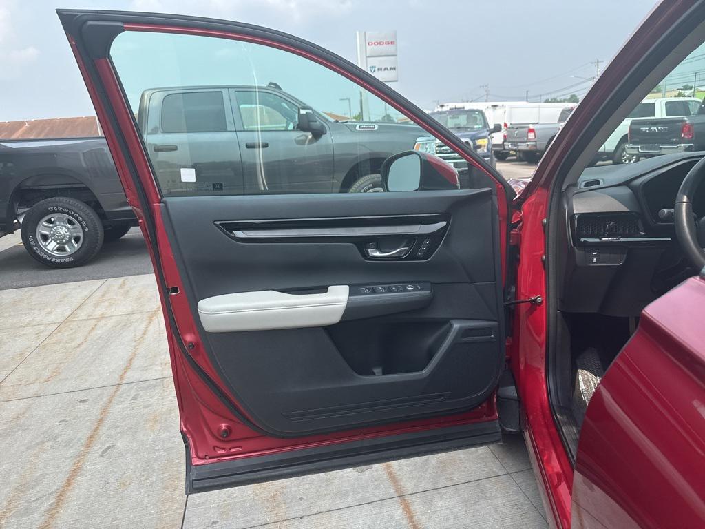 used 2025 Honda CR-V car, priced at $37,400