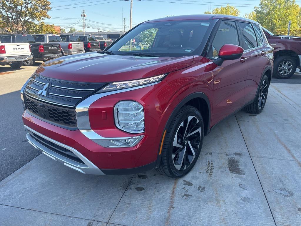 used 2024 Mitsubishi Outlander car, priced at $24,000