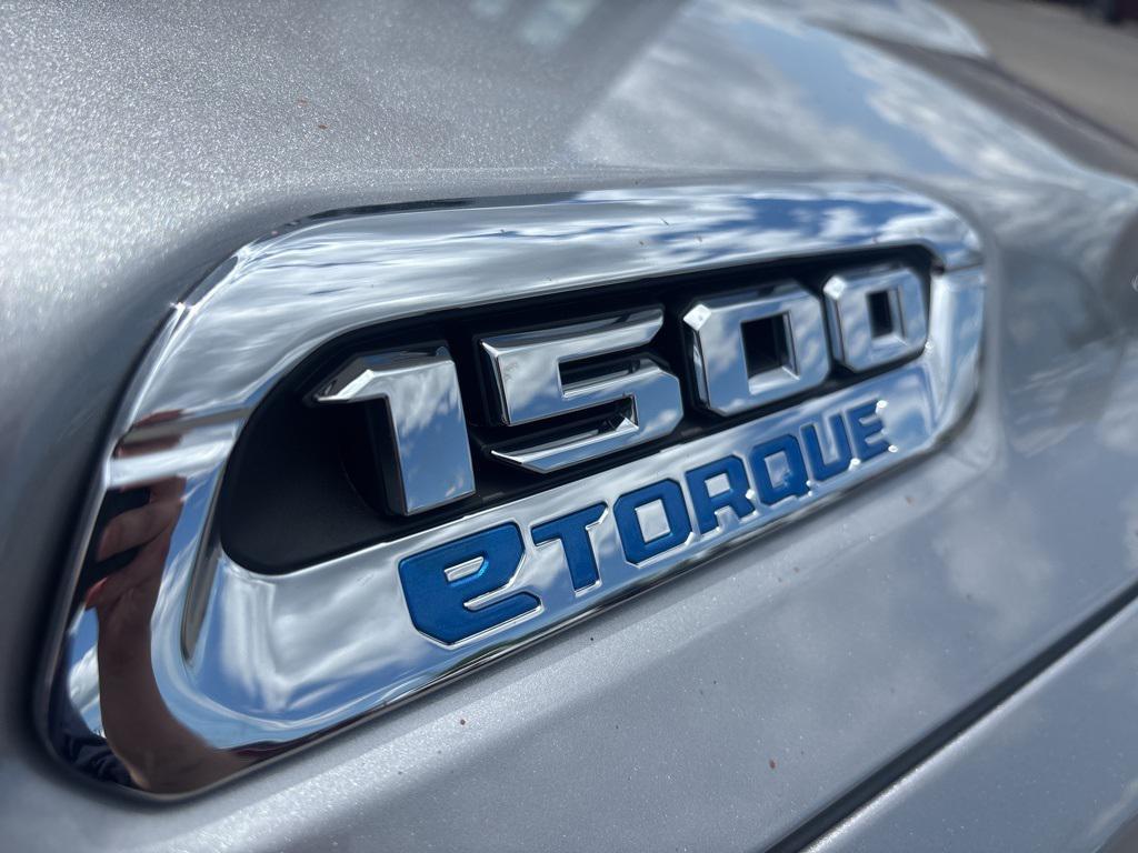 new 2025 Ram 1500 car, priced at $58,375