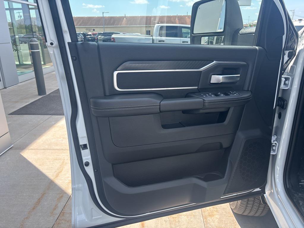 new 2025 Ram 2500 car, priced at $60,720
