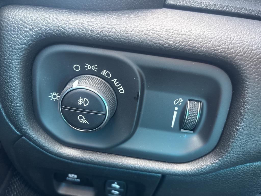 new 2025 Ram 1500 car, priced at $58,325