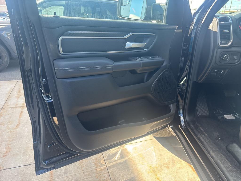 new 2025 Ram 1500 car, priced at $58,325