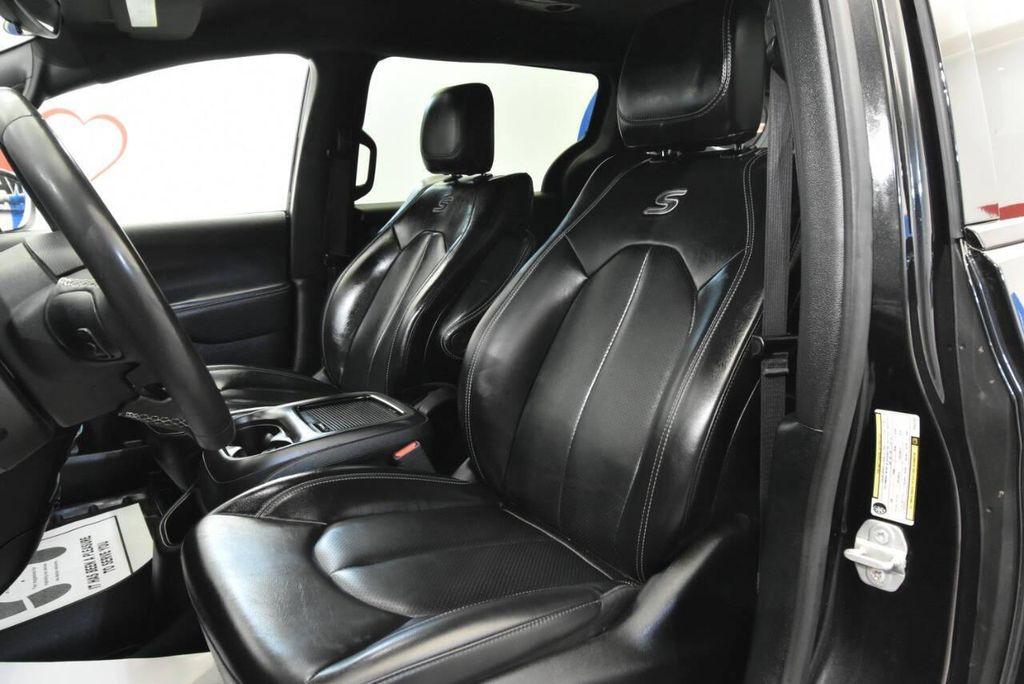 used 2023 Chrysler Pacifica Hybrid car, priced at $22,354