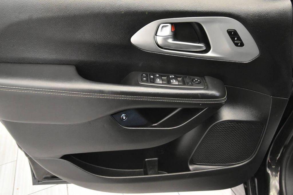 used 2023 Chrysler Pacifica Hybrid car, priced at $22,354