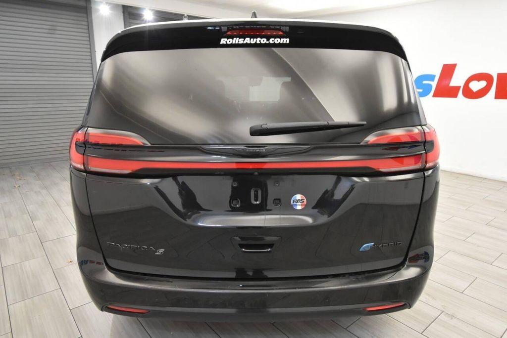 used 2023 Chrysler Pacifica Hybrid car, priced at $22,354