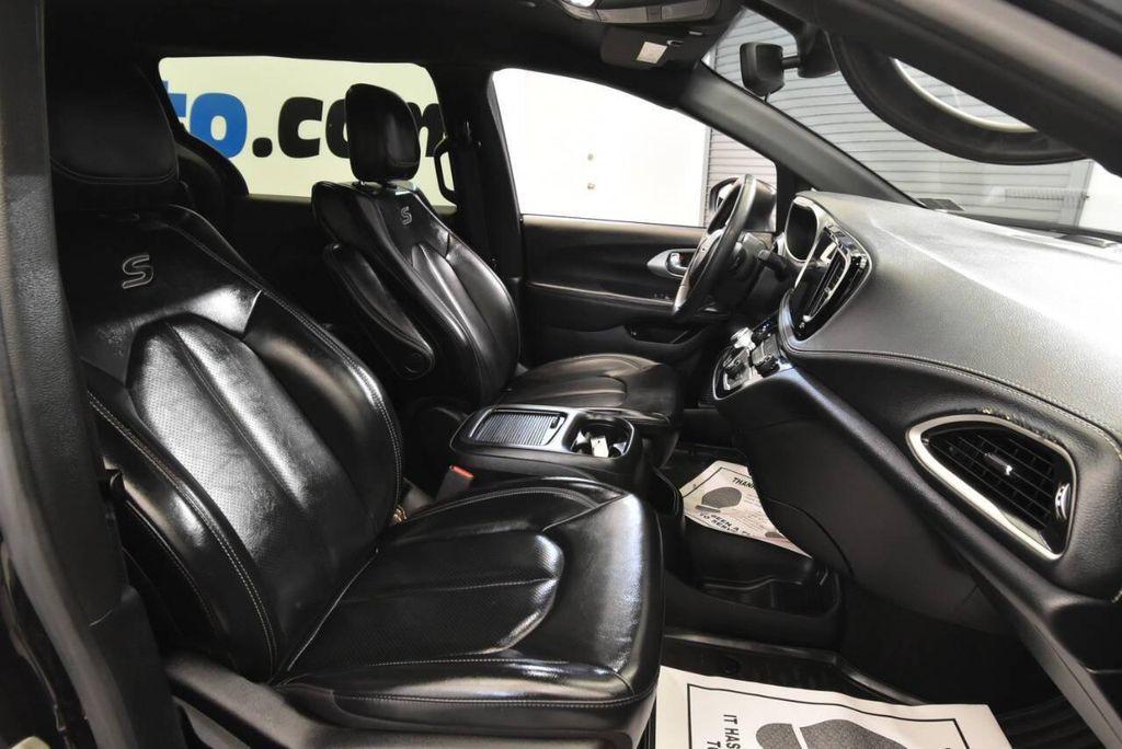 used 2023 Chrysler Pacifica Hybrid car, priced at $22,354