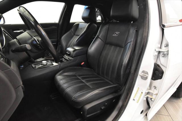 used 2021 Chrysler 300 car