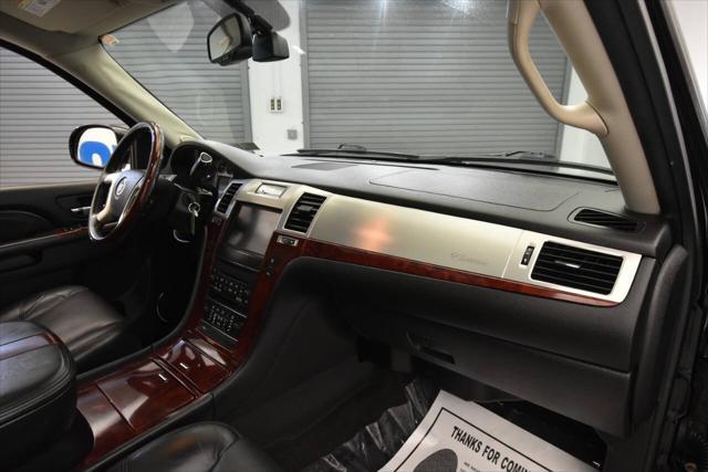 used 2011 Cadillac Escalade car