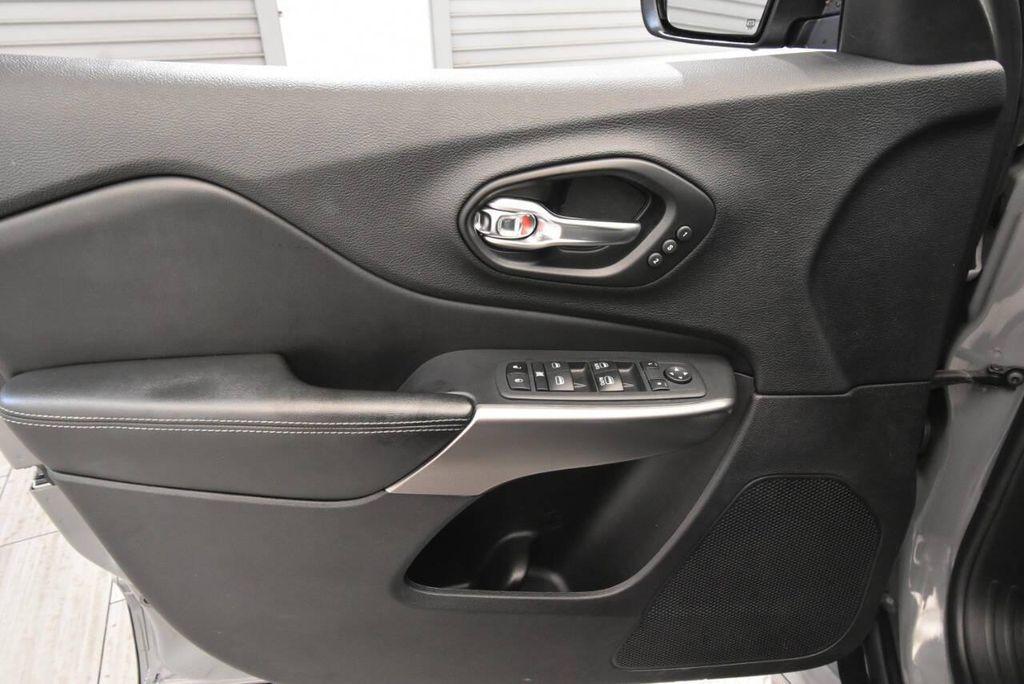 used 2021 Jeep Cherokee car, priced at $17,985