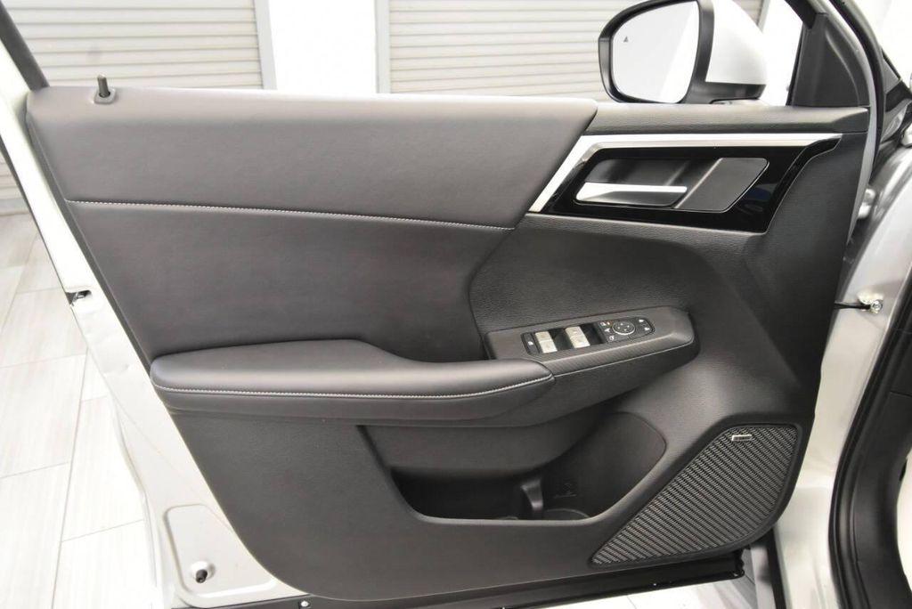 used 2025 Mitsubishi Outlander car, priced at $25,370