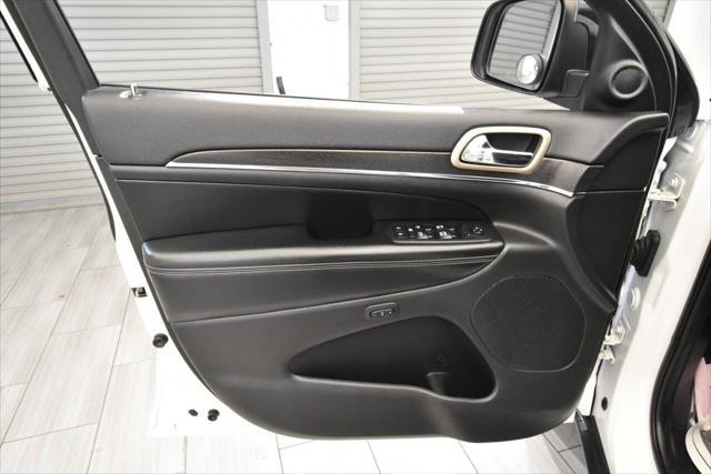 used 2017 Jeep Grand Cherokee car