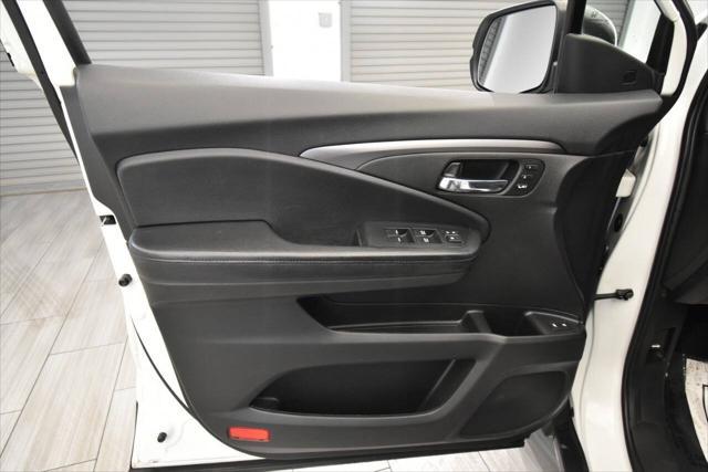 used 2021 Honda Pilot car, priced at $24,785