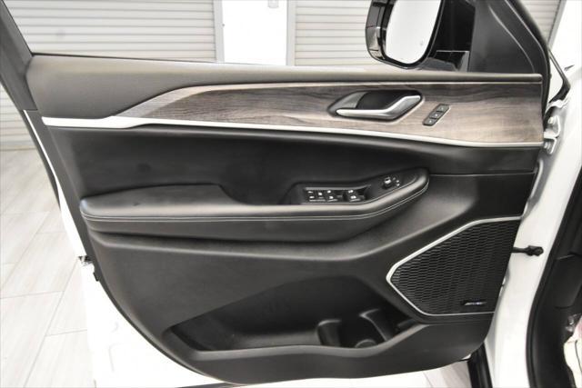 used 2023 Jeep Grand Cherokee 4xe car