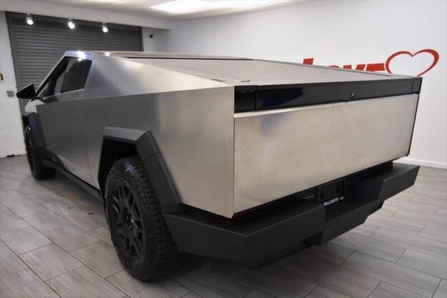 used 2024 Tesla Cybertruck car