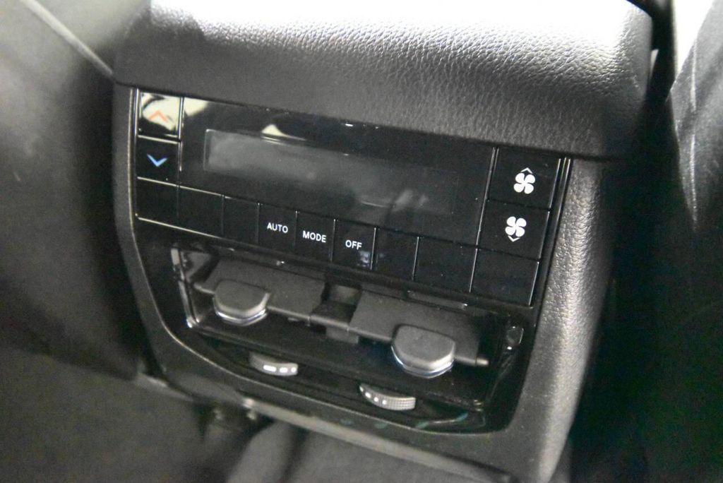 used 2024 Jeep Grand Cherokee L car, priced at $27,495