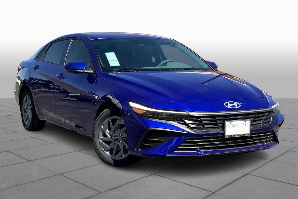 new 2024 Hyundai Elantra car, priced at $24,276