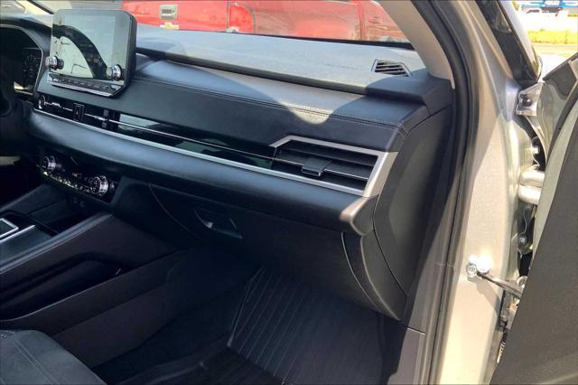 used 2023 Mitsubishi Outlander car, priced at $23,402
