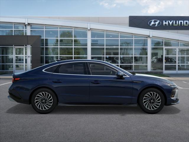 new 2025 Hyundai Sonata Hybrid car, priced at $32,655