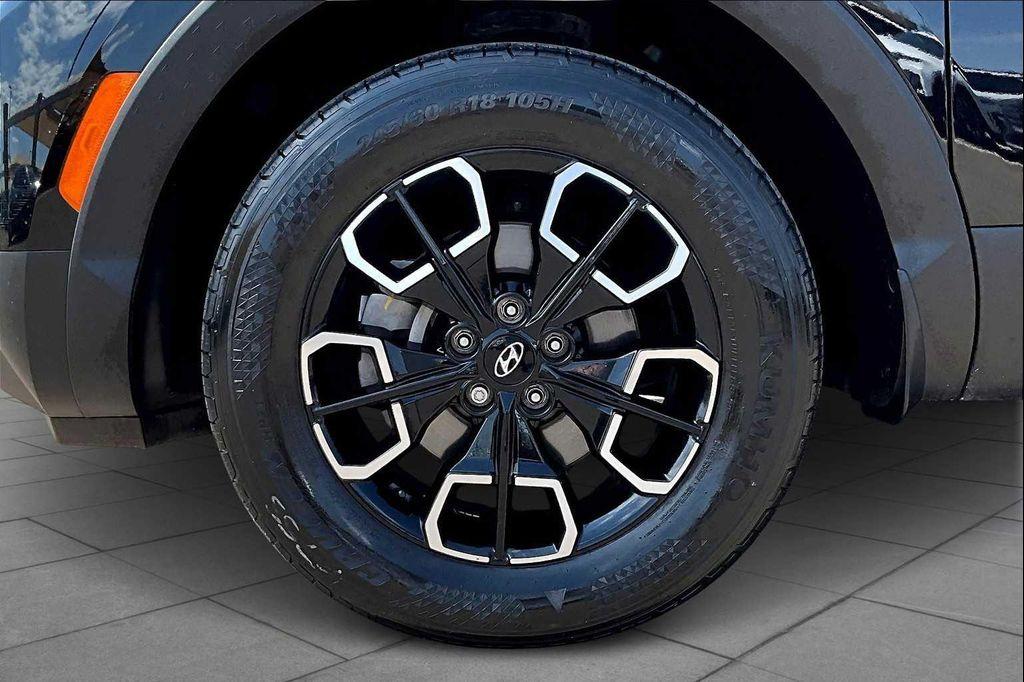 used 2023 Hyundai SANTA CRUZ car, priced at $28,219