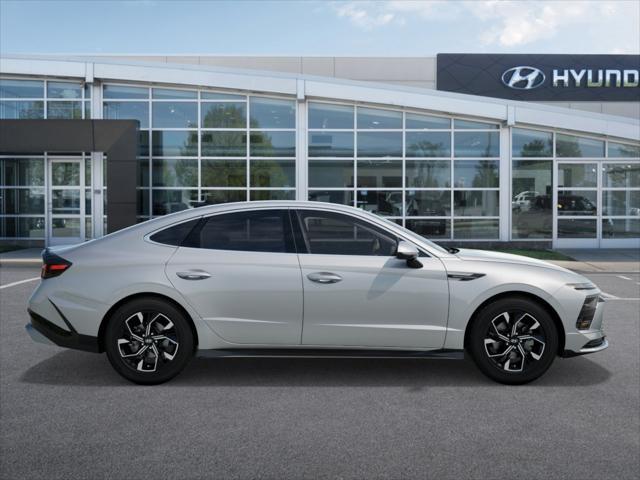 new 2025 Hyundai Sonata car, priced at $29,780