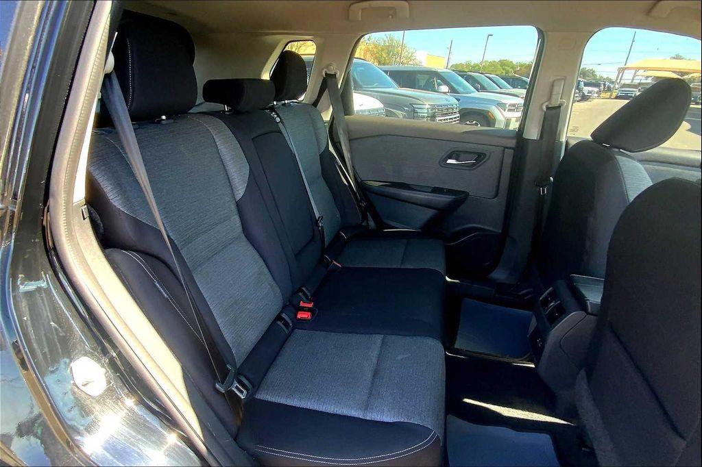 used 2023 Nissan Rogue car, priced at $19,297