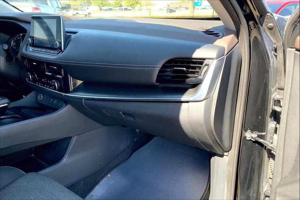 used 2023 Nissan Rogue car, priced at $19,297