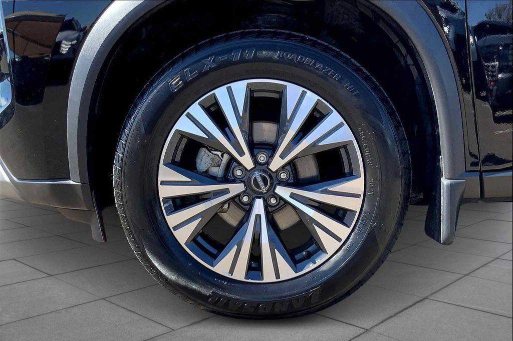 used 2023 Nissan Rogue car, priced at $19,297