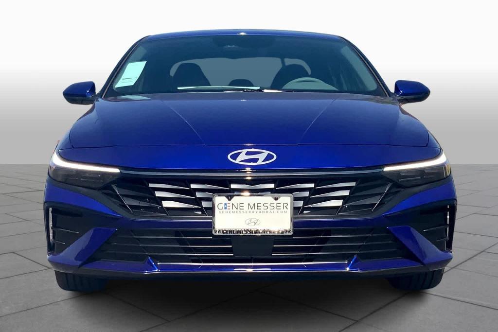 new 2024 Hyundai Elantra car, priced at $26,016