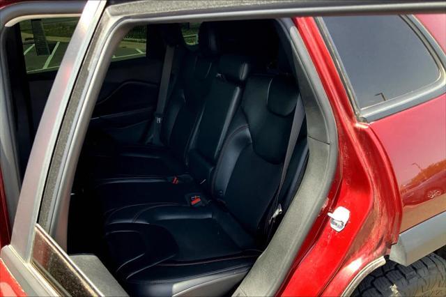 used 2019 Jeep Cherokee car, priced at $18,718