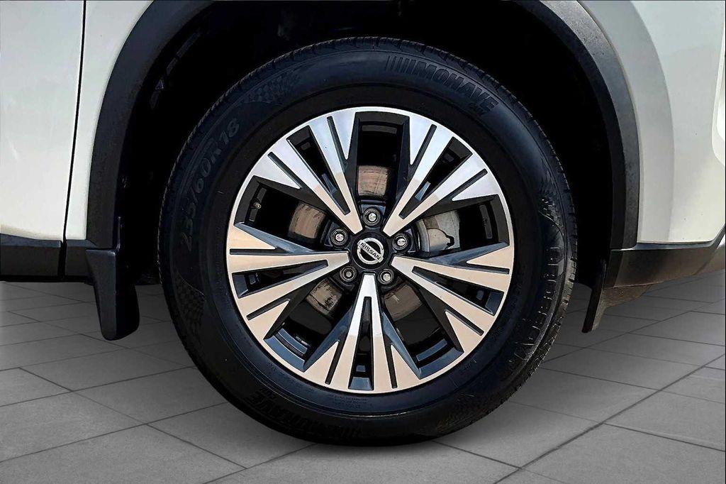 used 2021 Nissan Rogue car, priced at $19,297