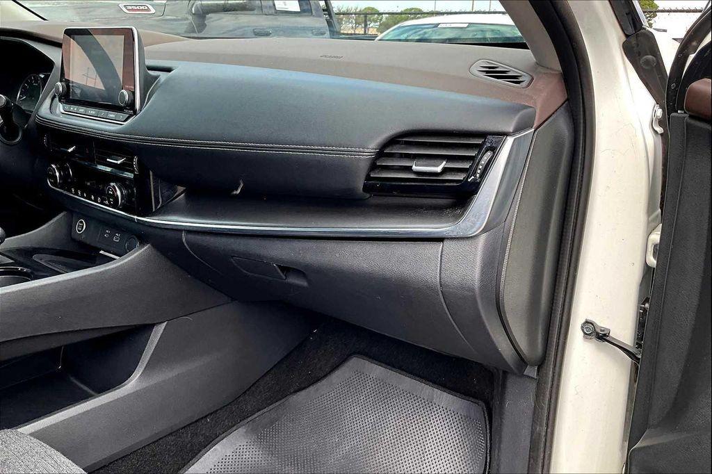 used 2021 Nissan Rogue car, priced at $19,297