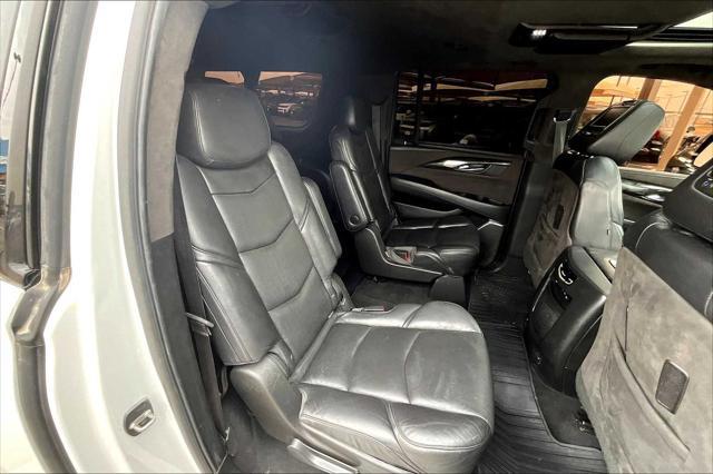 used 2018 Cadillac Escalade ESV car, priced at $30,816