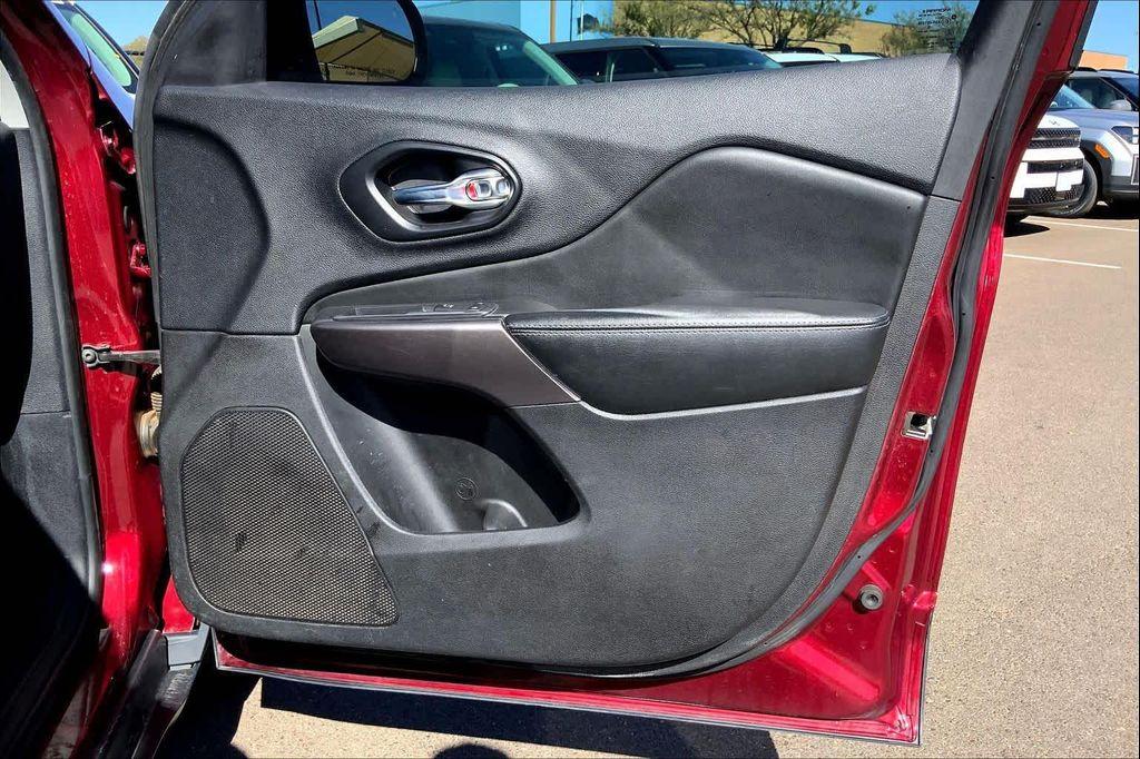 used 2021 Jeep Cherokee car, priced at $14,597