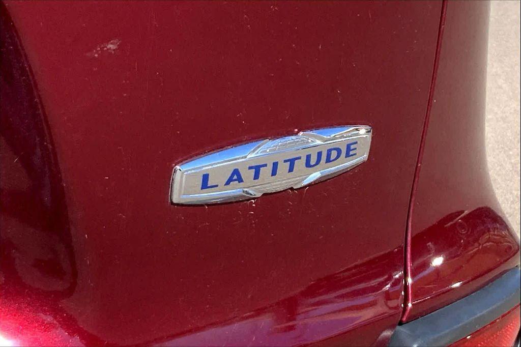 used 2021 Jeep Cherokee car, priced at $14,597