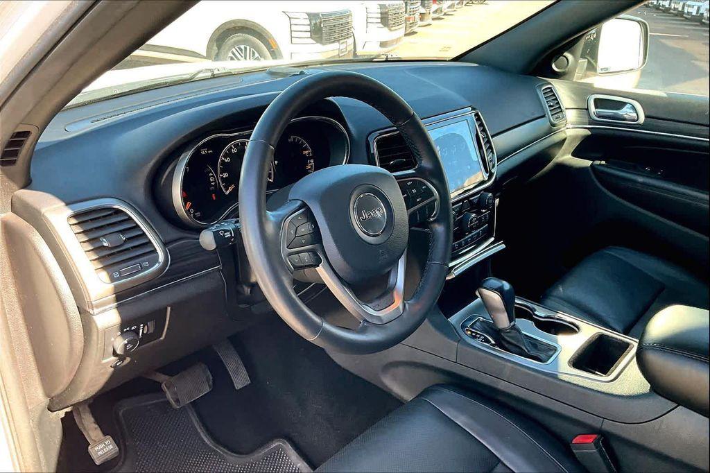 used 2020 Jeep Grand Cherokee car, priced at $17,997