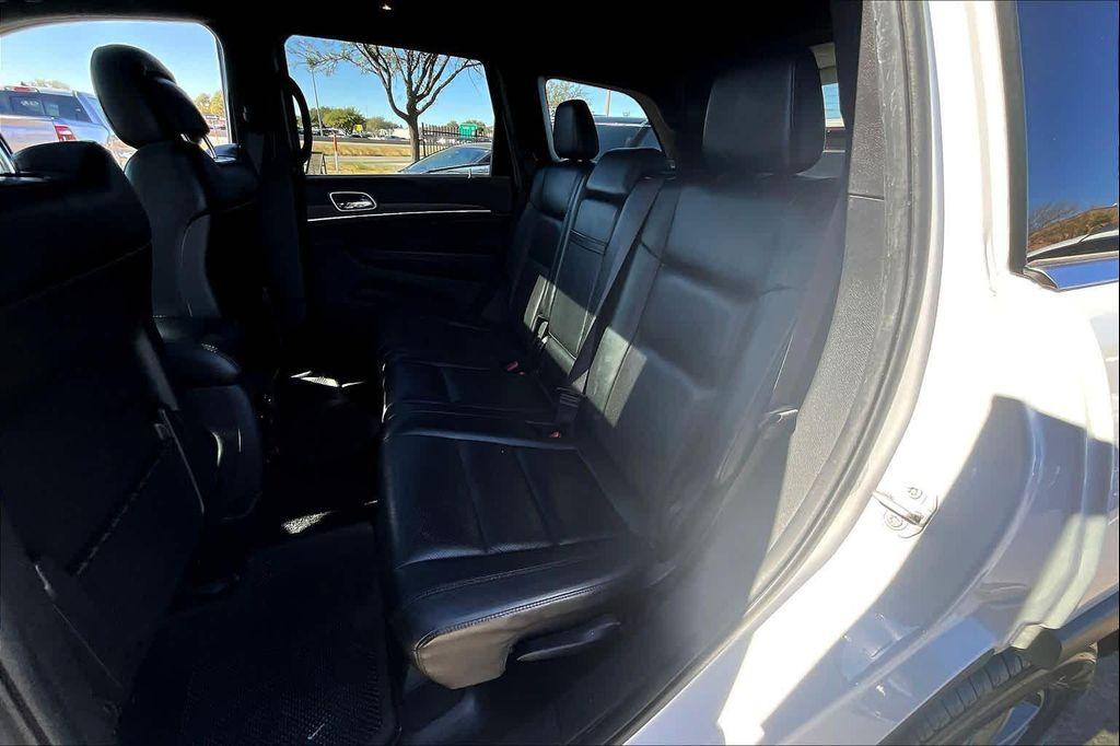 used 2020 Jeep Grand Cherokee car, priced at $17,997