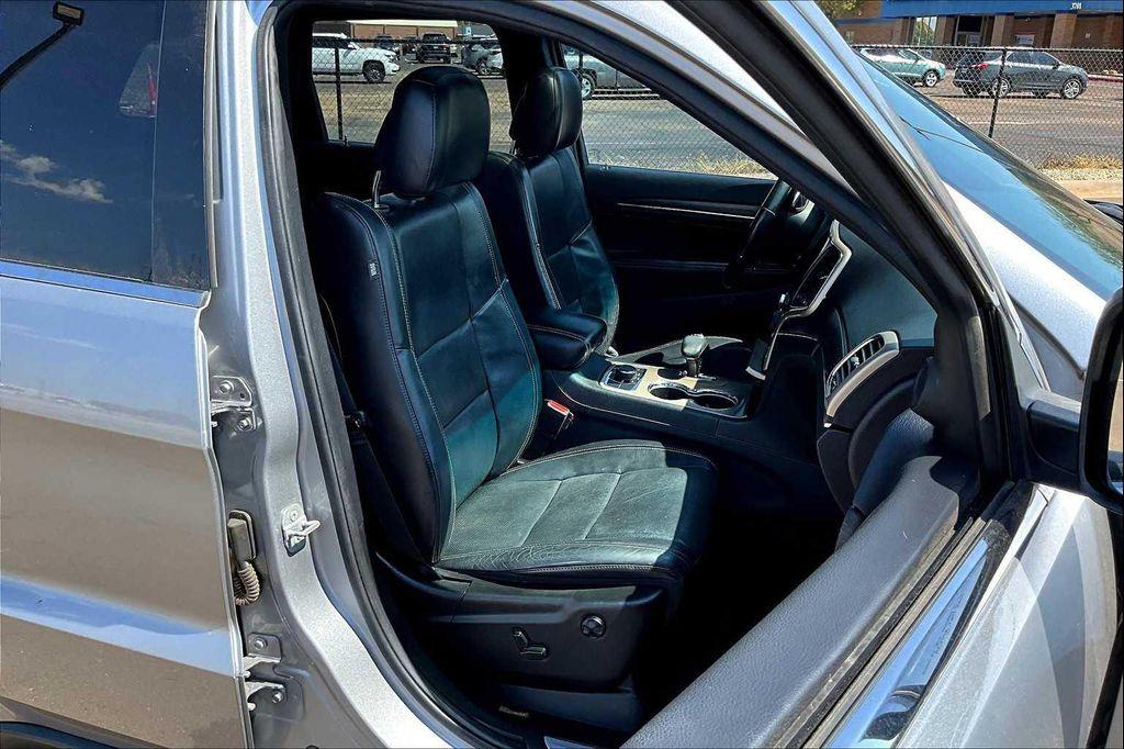 used 2015 Jeep Grand Cherokee car, priced at $10,936