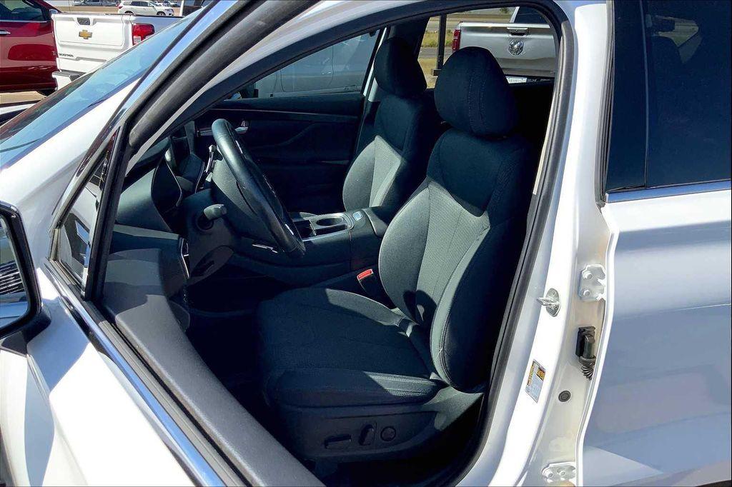 used 2023 Hyundai Santa Fe car, priced at $24,350