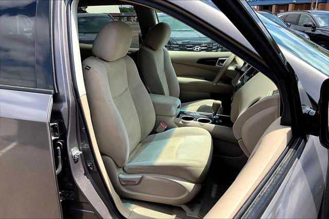 used 2013 Nissan Pathfinder car, priced at $6,521